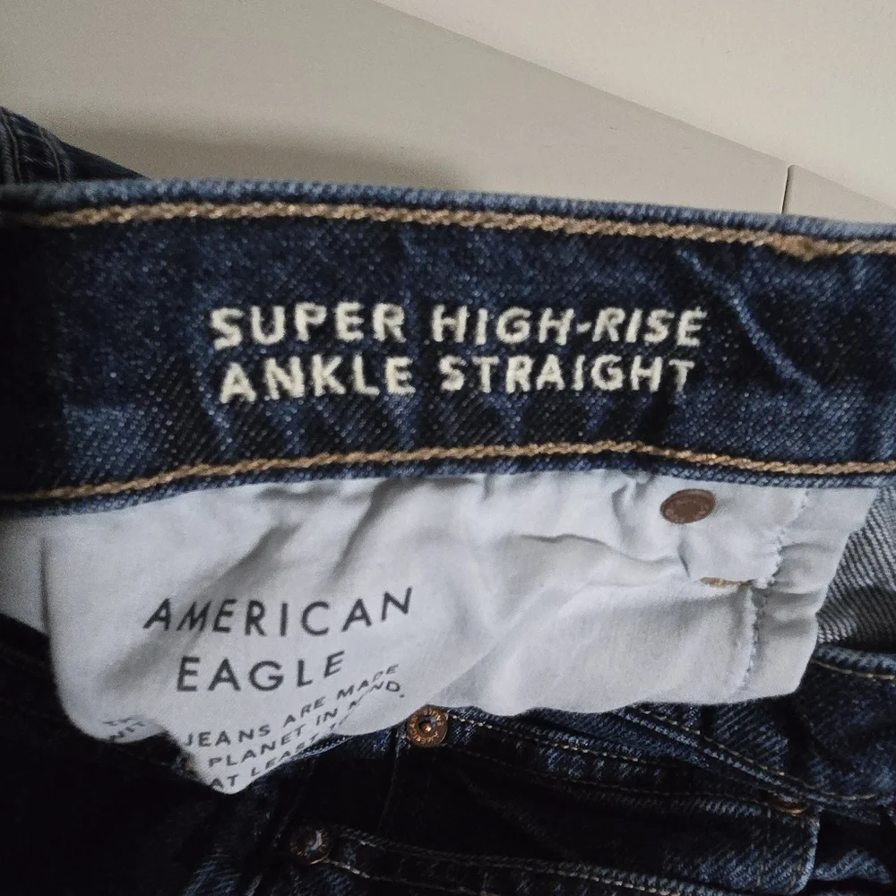 American Eagle Super Hi-Rise Ankle Straight Dark Wash Jeans Size 14 - Picture 9 of 12